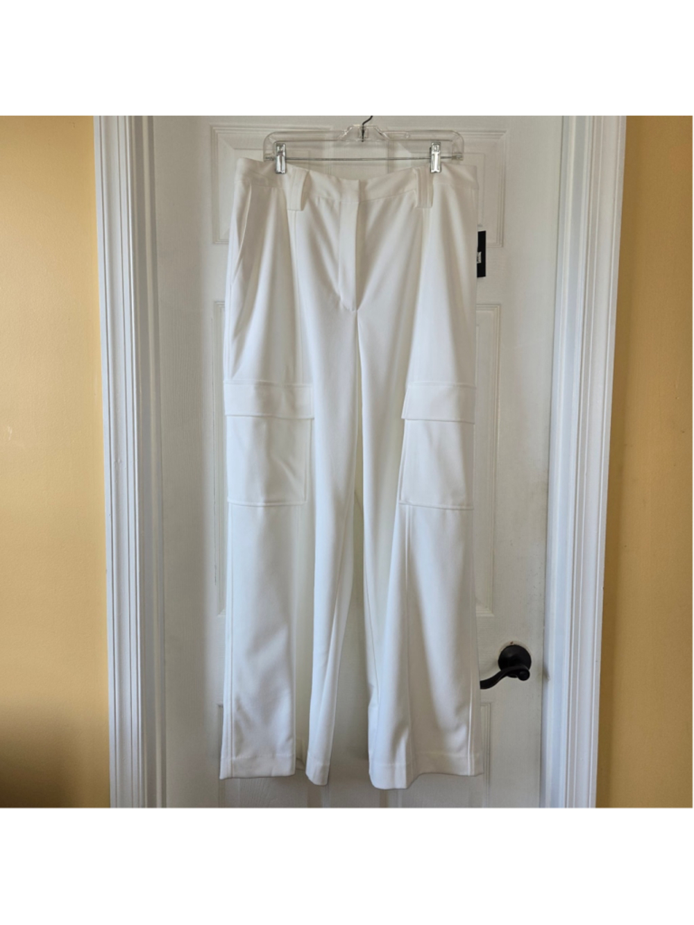 DKNY Women's Wide-Leg Crepe Cargo Pocket Ivory Pants Sz 16 NWT - Picture 2 of 13